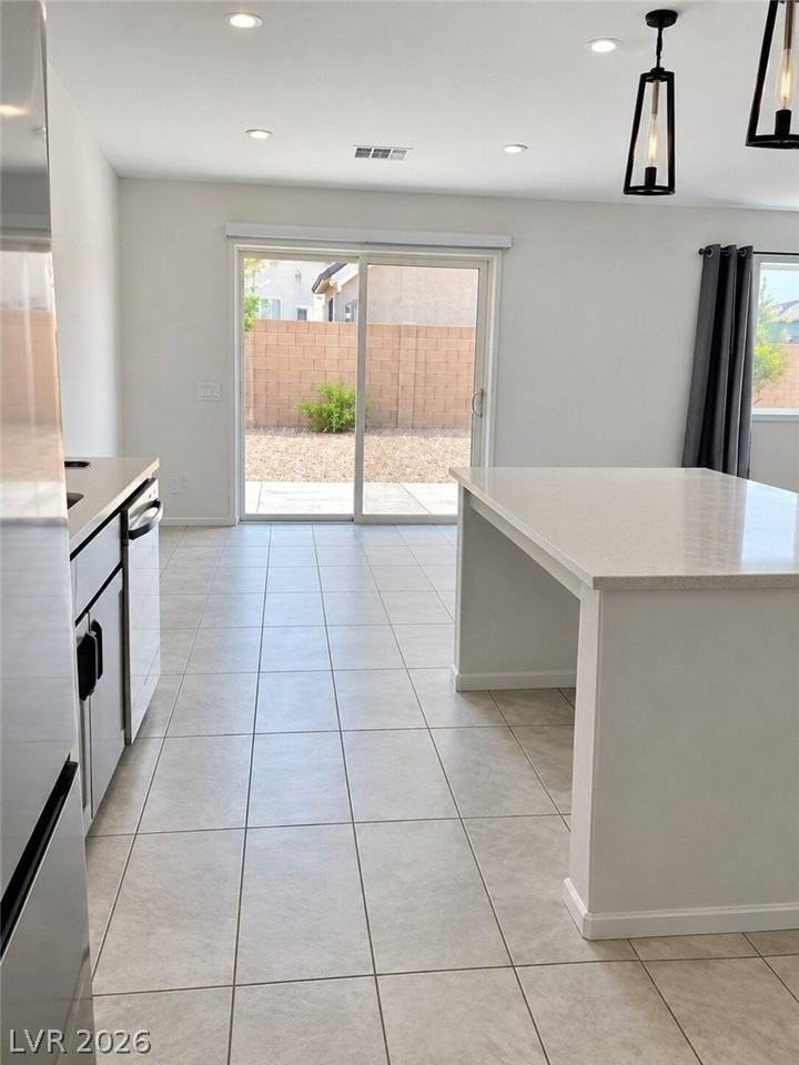5371 Barcola Ave - Photo 3 of 11