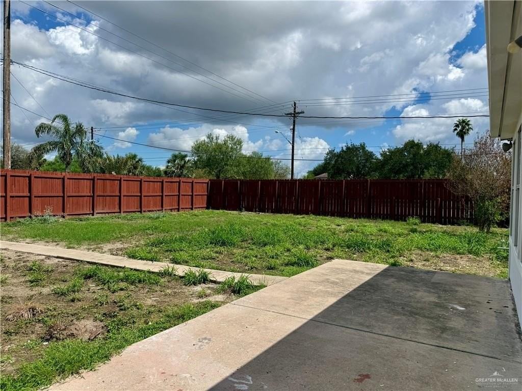 200 W Camellia Ave - Photo 7 of 15