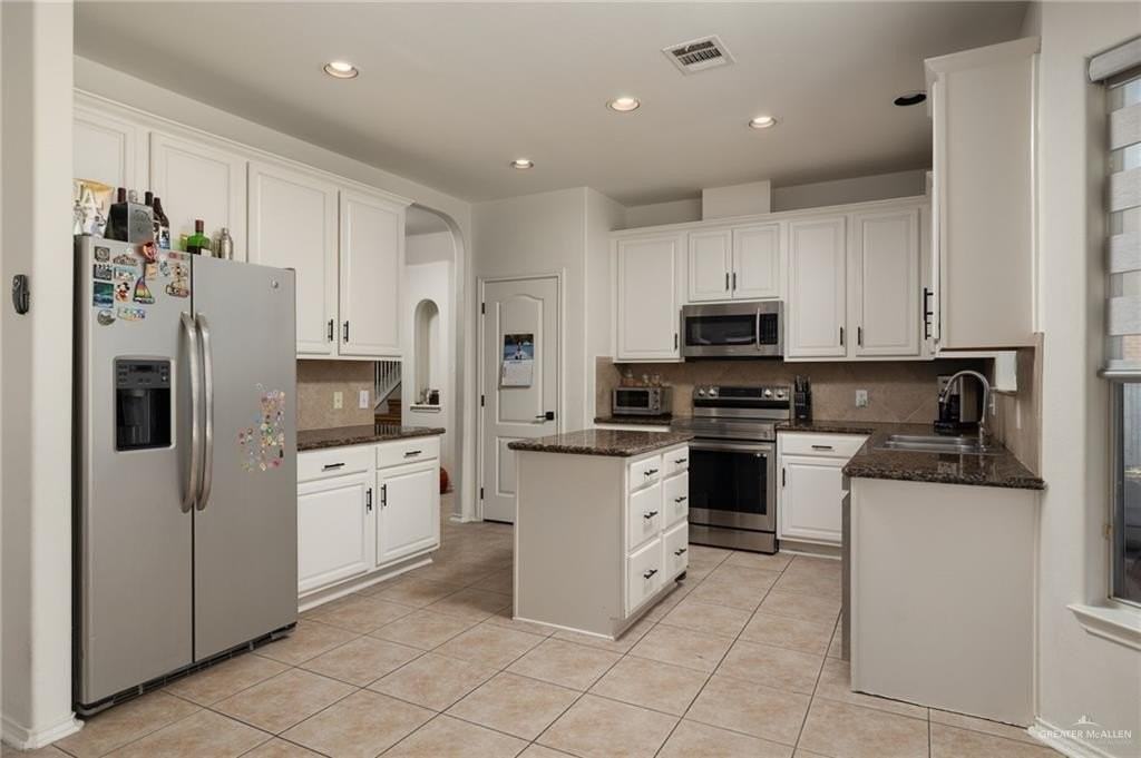 3207 San Andres St - Photo 2 of 20