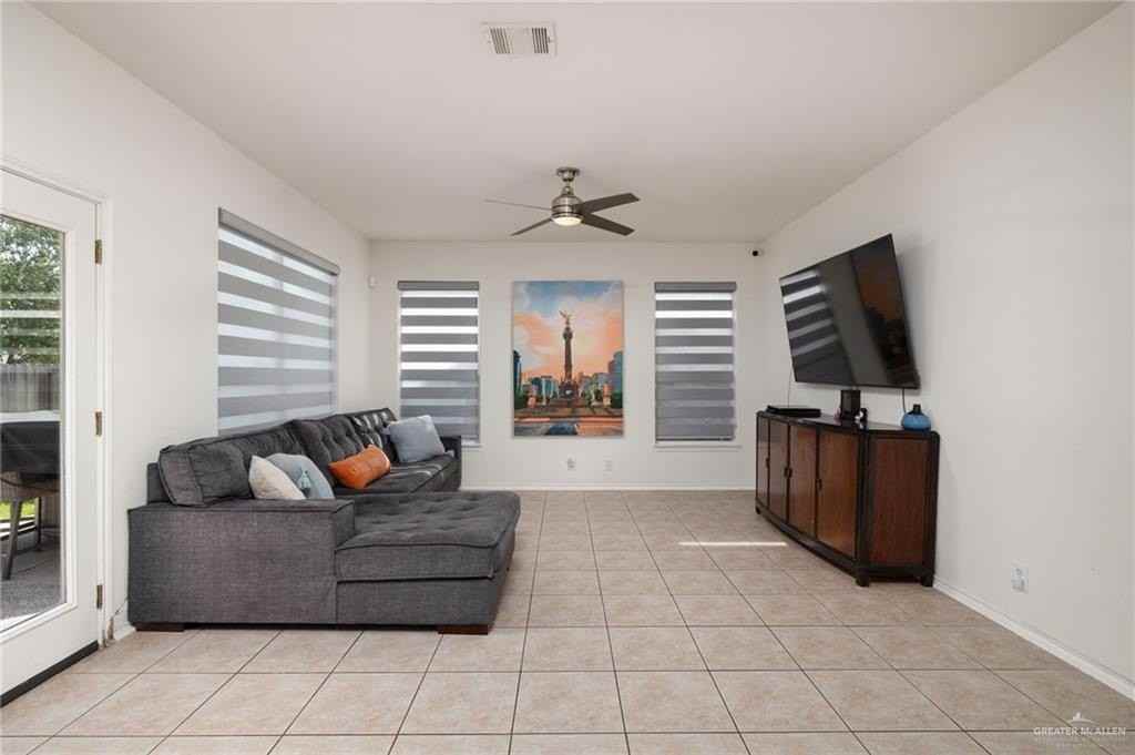 3207 San Andres St - Photo 5 of 20