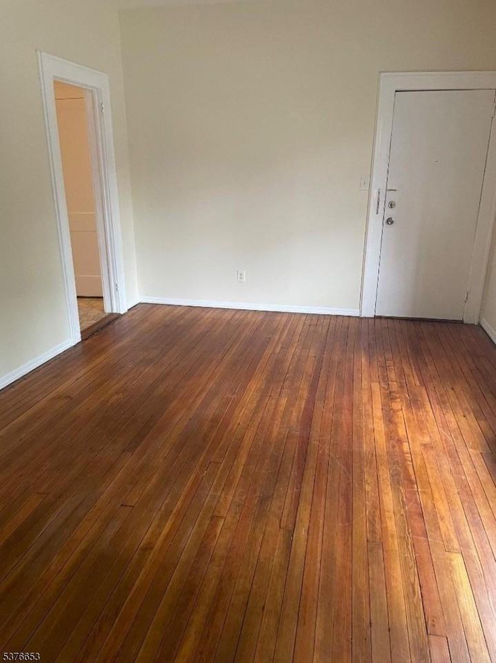 446 Wagaraw Rd #4 - Photo 3 of 19