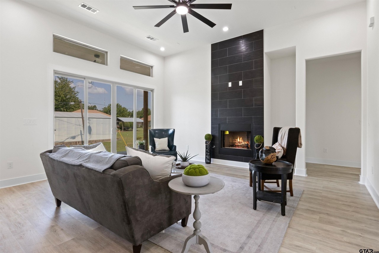 2705 Stone Briar - Photo 6 of 42