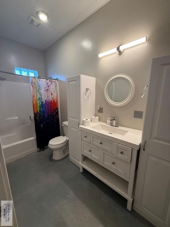204 W Jackson St - Photo 5 of 13