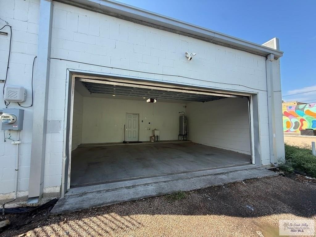 204 W Jackson St - Photo 7 of 13