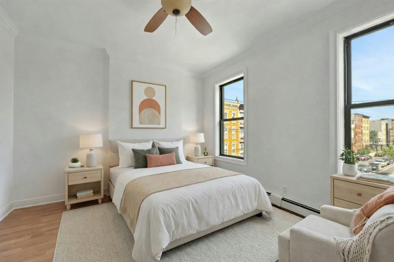 331 Grand St #4 - Photo 5 of 11