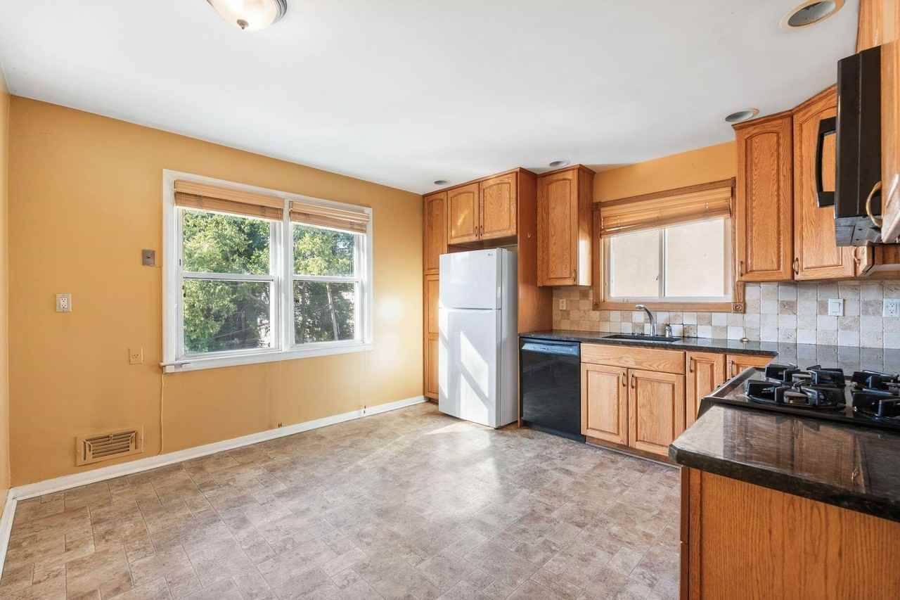 35 Corbin Ave #2 - Photo 6 of 17