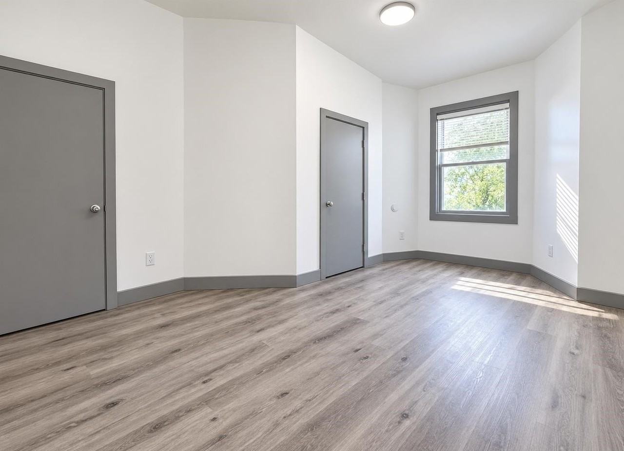 158 Summit Ave #1L - Photo 3 of 11