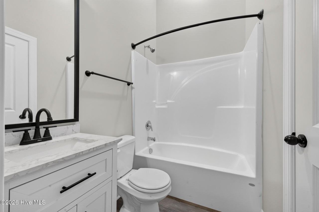 517 Dupont St #A - Photo 2 of 16