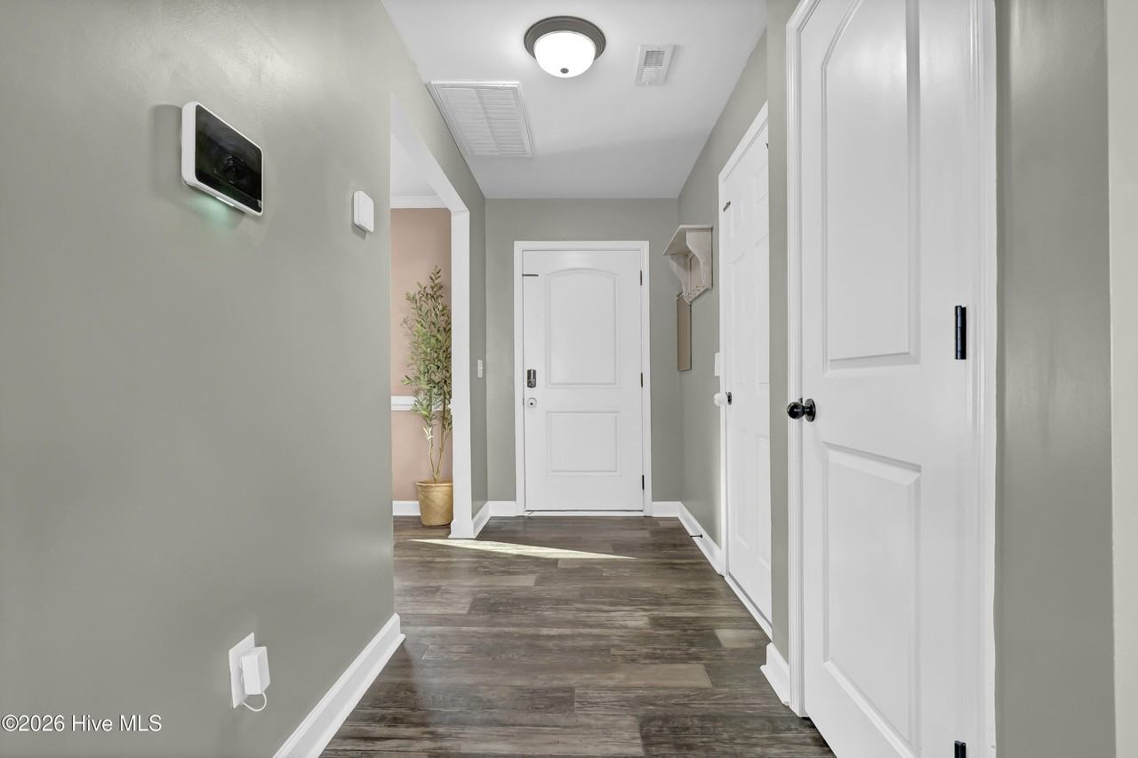 245 Breakwater Dr Lot 240 - Photo 4 of 30
