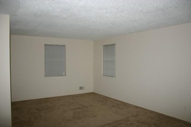 3706 Lexington Dr - Photo 2 of 8