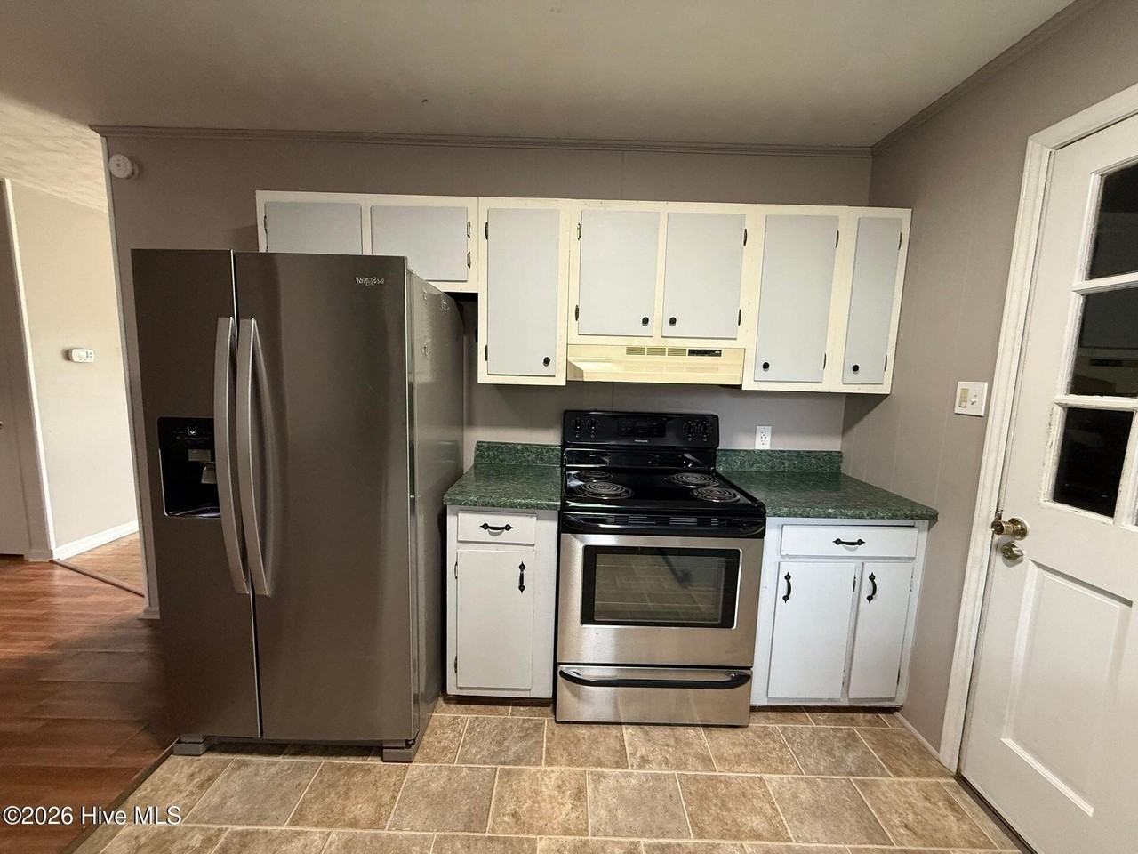 201 Tower Dr - Photo 3 of 13