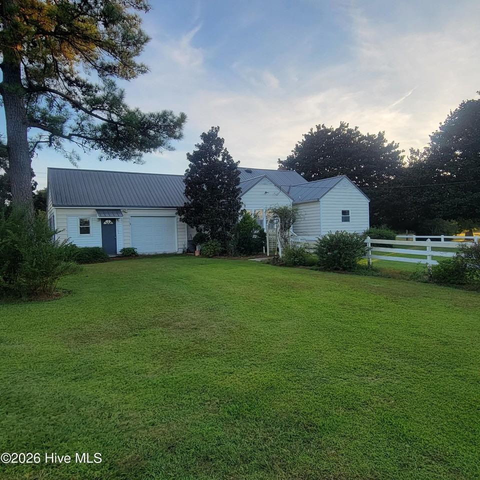 3766 Nc Highway 53 W - Photo 5 of 35