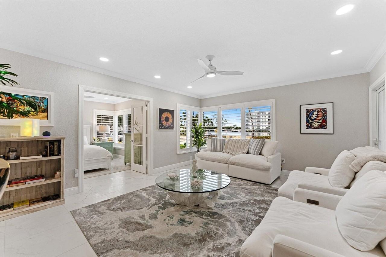 990 Casuarina Road #4 - Photo 5 of 13