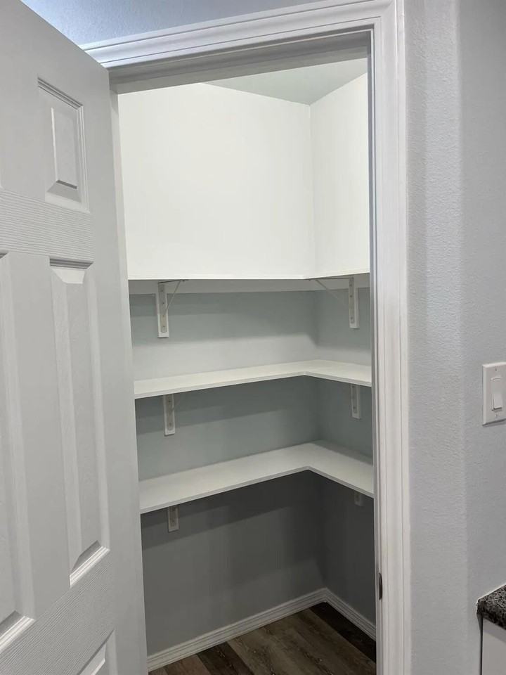 7431 4th Pl - Photo 4 of 15