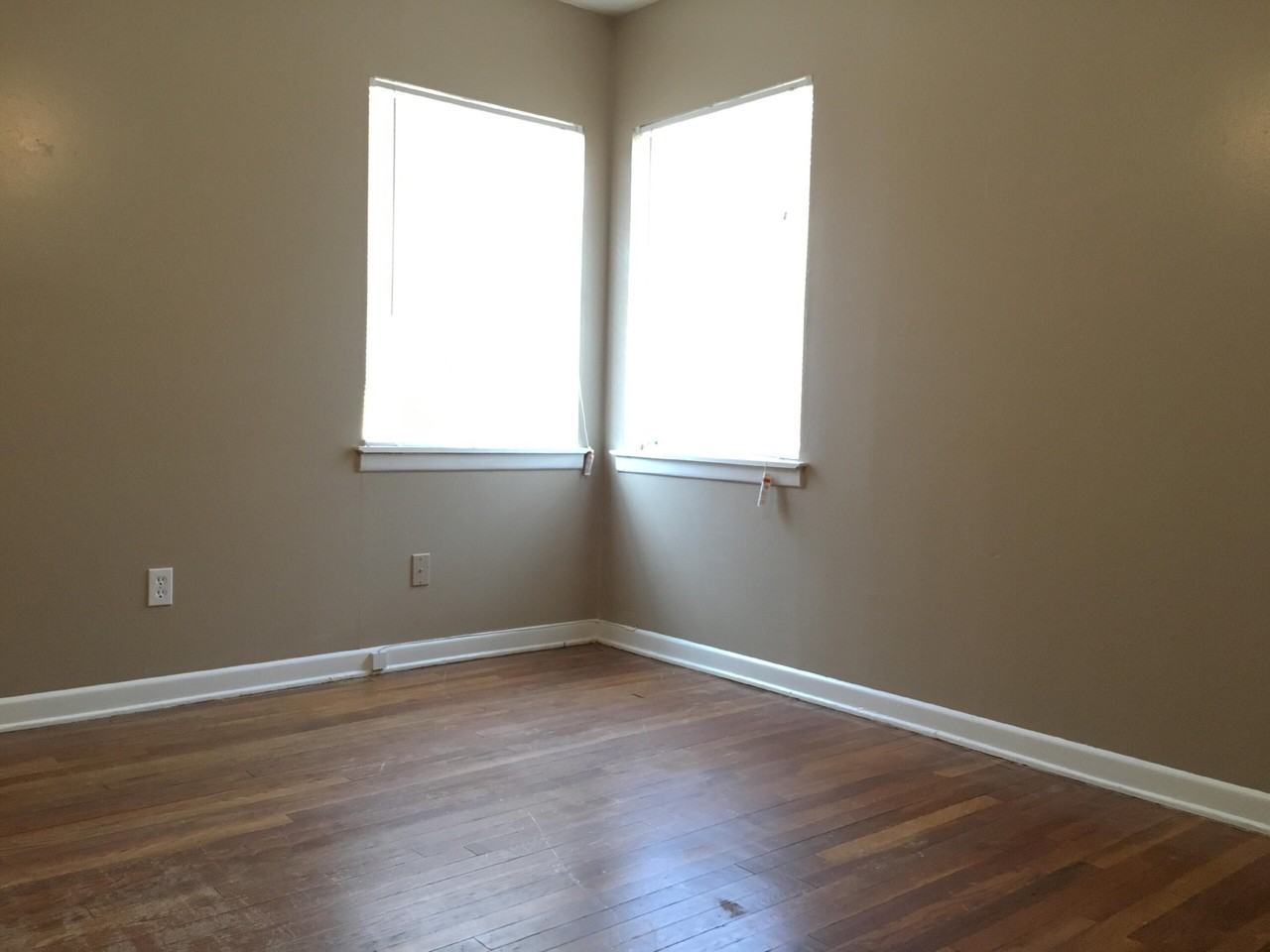 4618 Detroit Ave - Photo 7 of 12