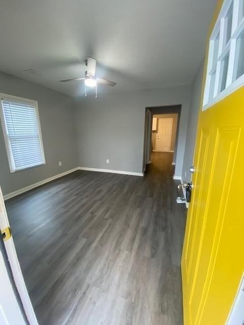 430 Oak St - Photo 4 of 13
