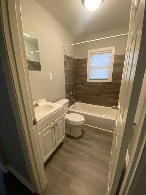 430 Oak St - Photo 6 of 13