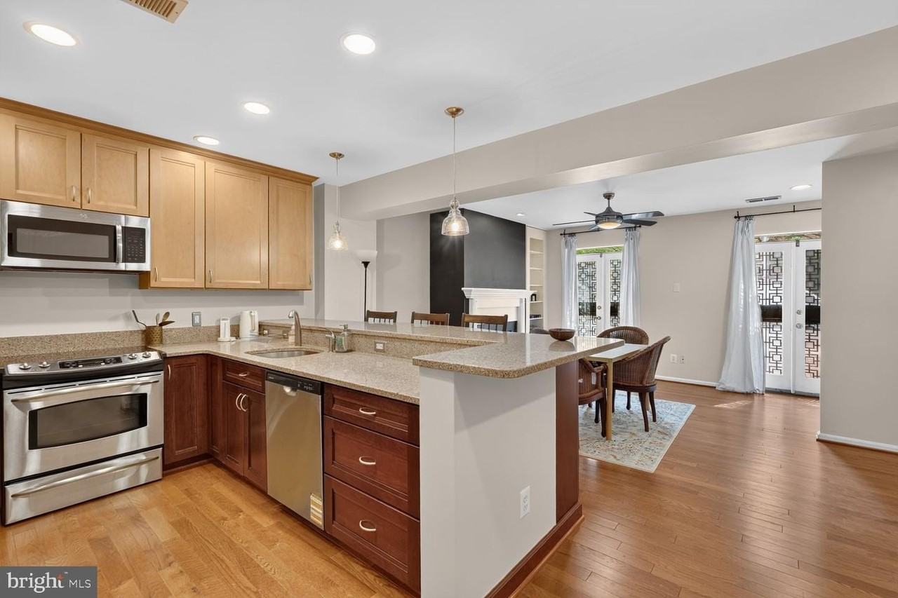 2101 N St Nw - Photo 5 of 18