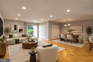 3 Stonehenge Cir - Photo 1 of 1