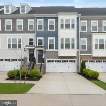 304 Sweetbay Rd - Photo 1 of 1