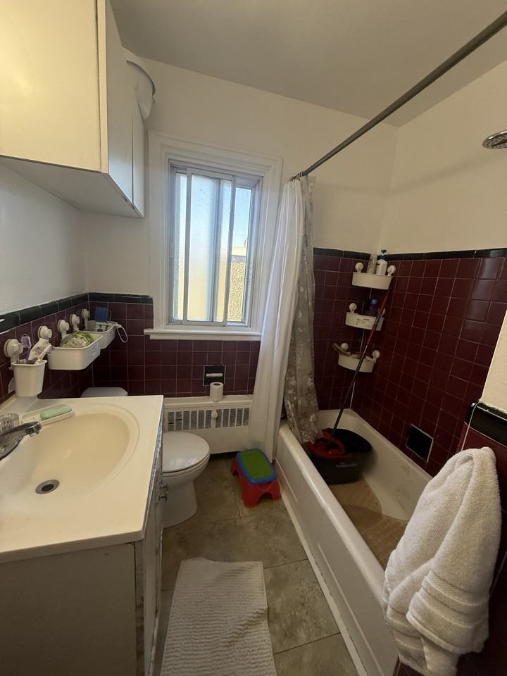 165 Deschamps Avenue - Photo 5 of 15