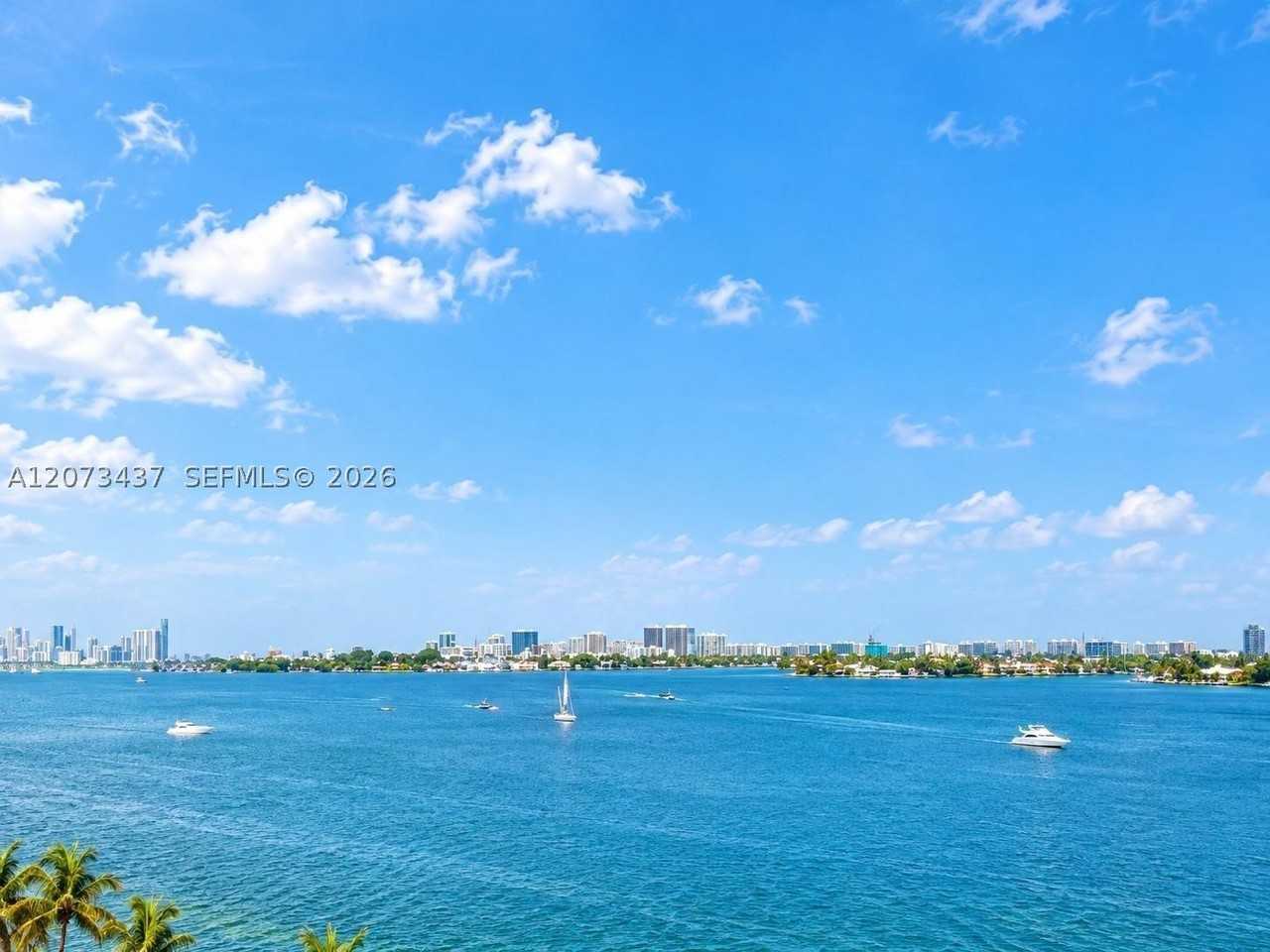 7910 Harbor Island Dr #904 - Photo 4 of 17