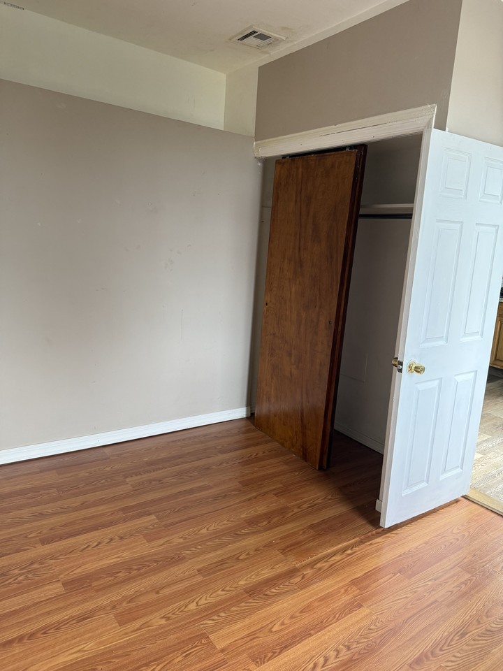 367 Madeline Ave #2 - Photo 6 of 12