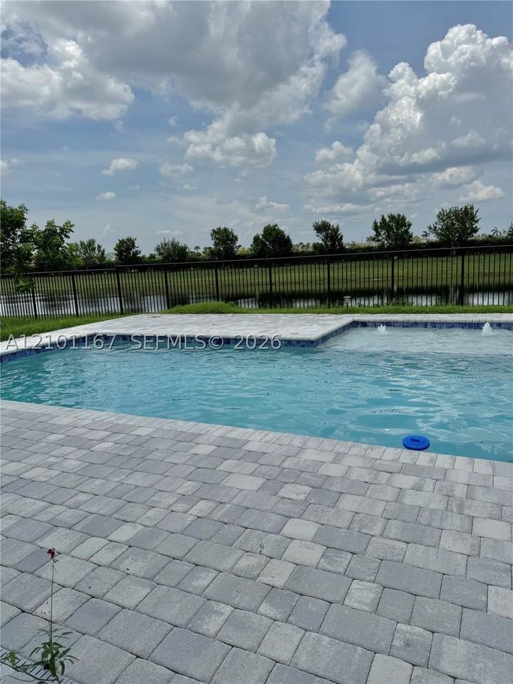 16222 Sea Turtle Pl #16222 - Photo 7 of 31