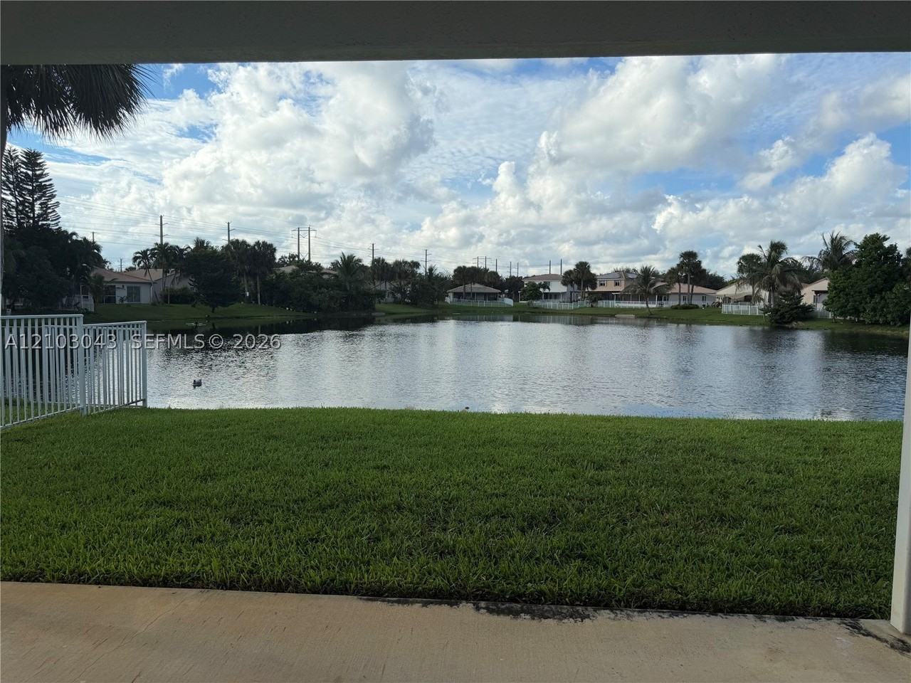 12452 Sw 45th Dr - Photo 2 of 6