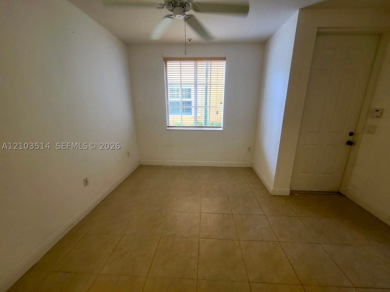 300 Sw 14th Ave #300 - Photo 6 of 9
