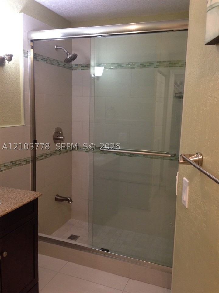 18314 Nw 68th Ave #N - Photo 5 of 15