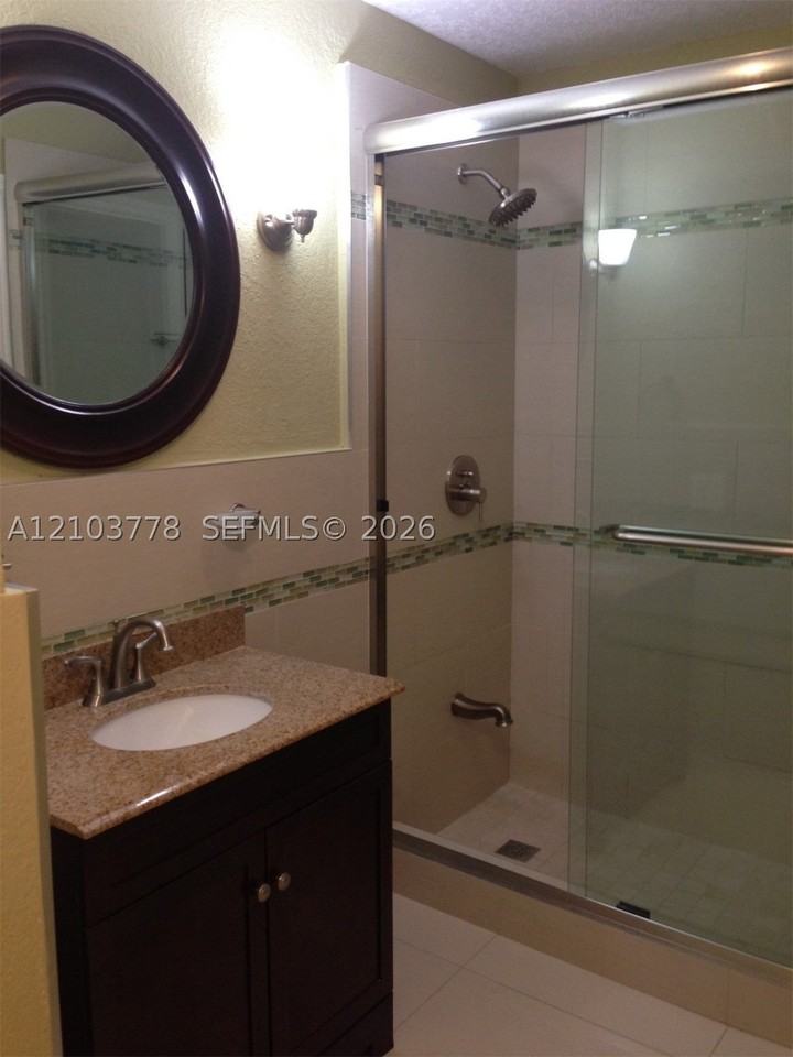 18314 Nw 68th Ave #N - Photo 6 of 15