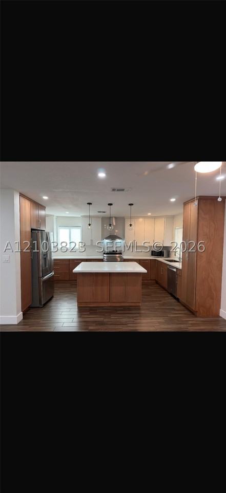 5209 Cleveland St - Photo 4 of 15