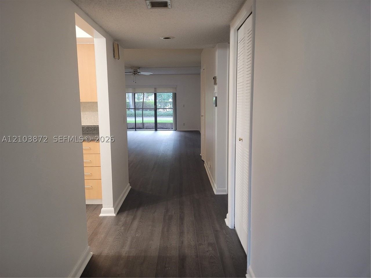 334 Lakeview Dr #103