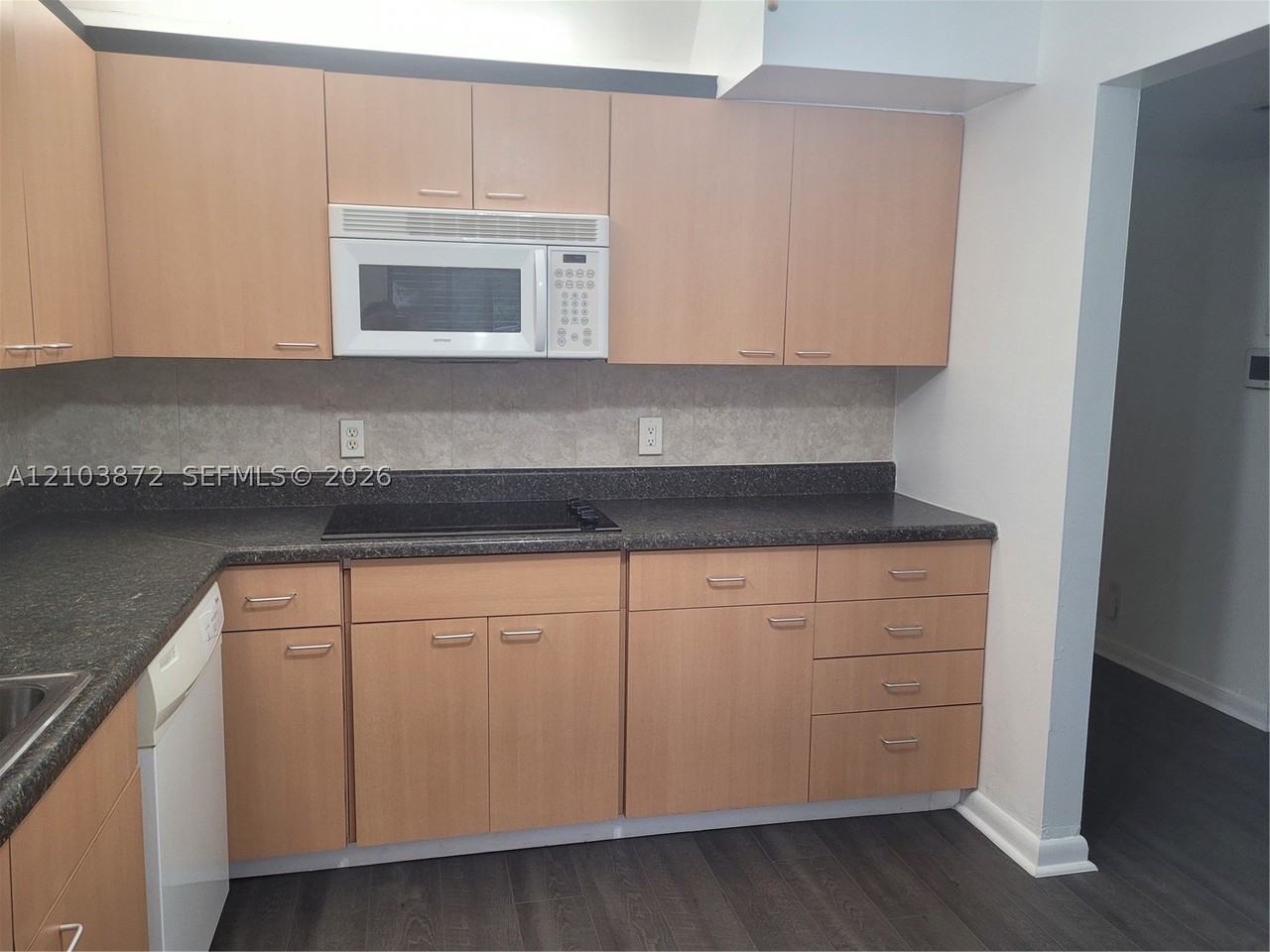 334 Lakeview Dr #103 - Photo 6 of 15