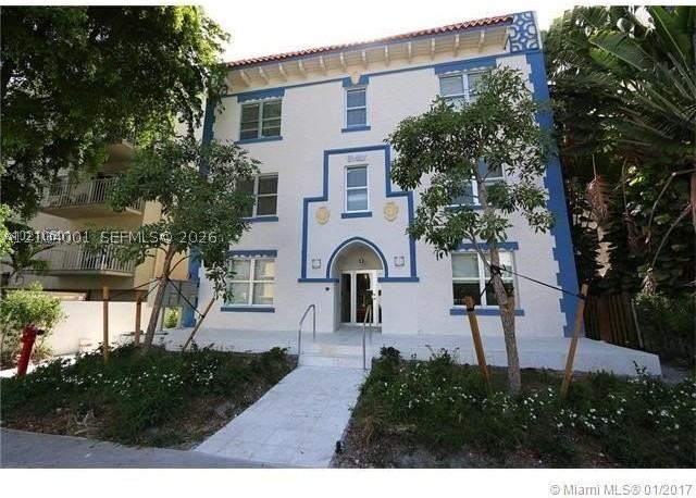 1611 Meridian Ave #208