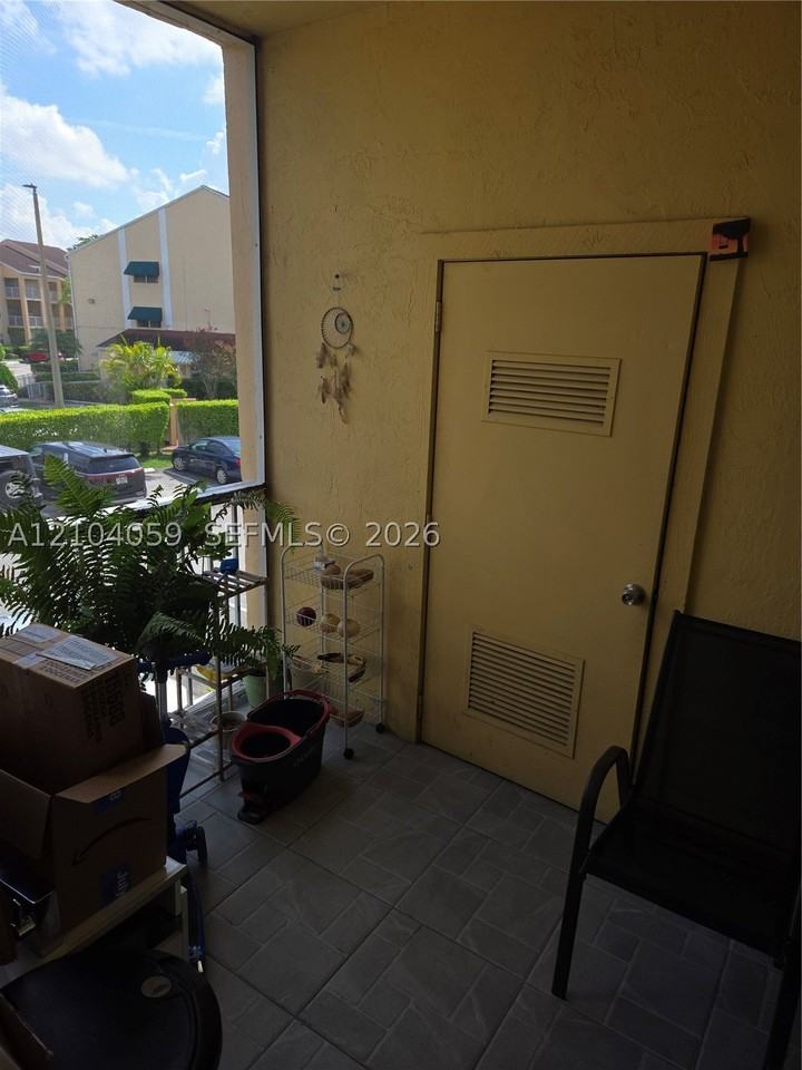 15330 Sw 106th Ter #902 - Photo 3 of 12