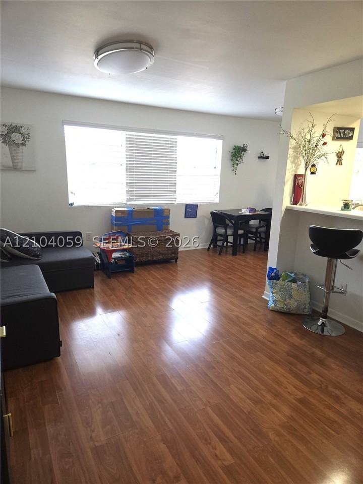 15330 Sw 106th Ter #902 - Photo 6 of 12
