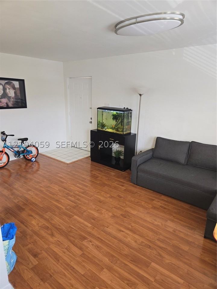 15330 Sw 106th Ter #902 - Photo 7 of 12