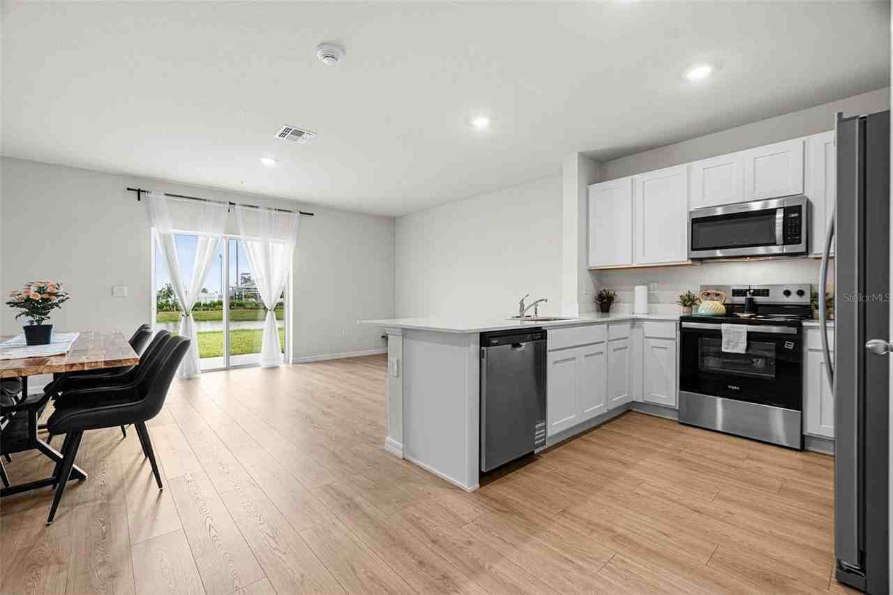 10723 Tiger Lily Dr - Photo 4 of 50