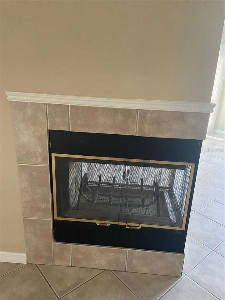 8 Paul Pl - Photo 5 of 19