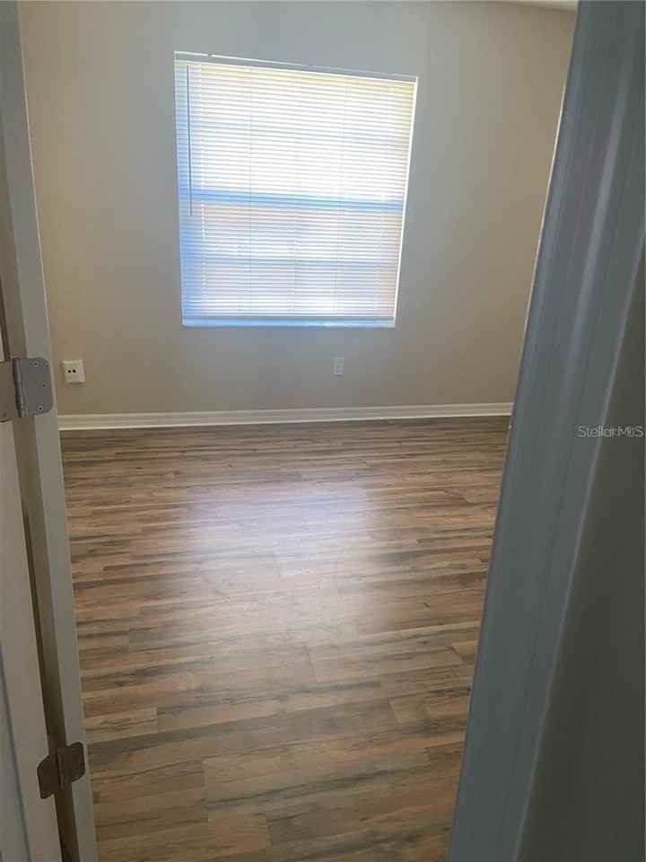 8 Paul Pl - Photo 7 of 19