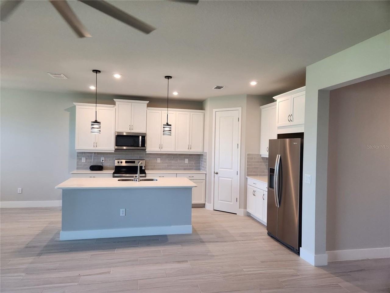 20465 Bandera Pl - Photo 6 of 38