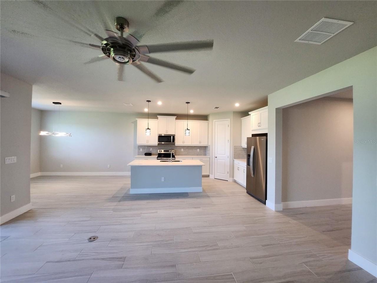 20465 Bandera Pl - Photo 7 of 38
