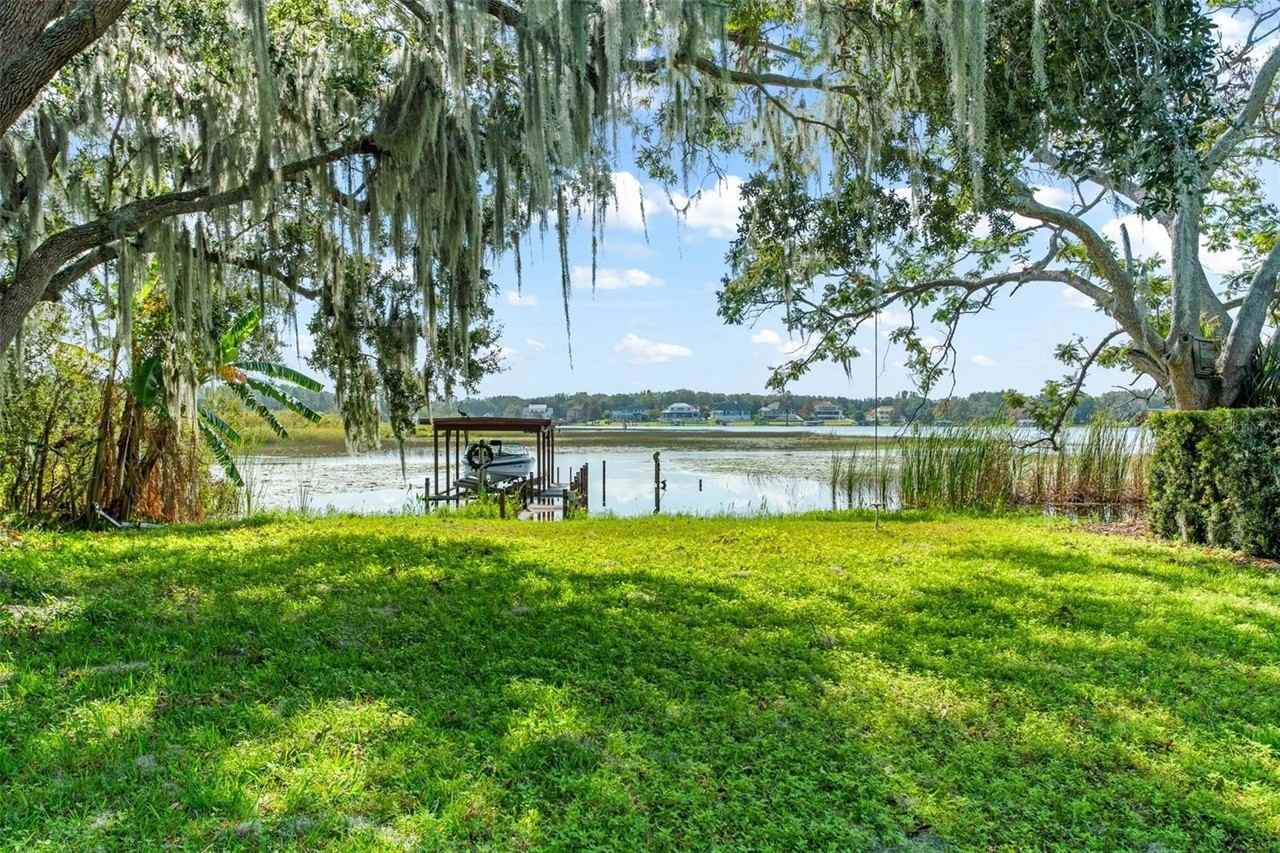 3278 Downs Cove Rd - Photo 4 of 26