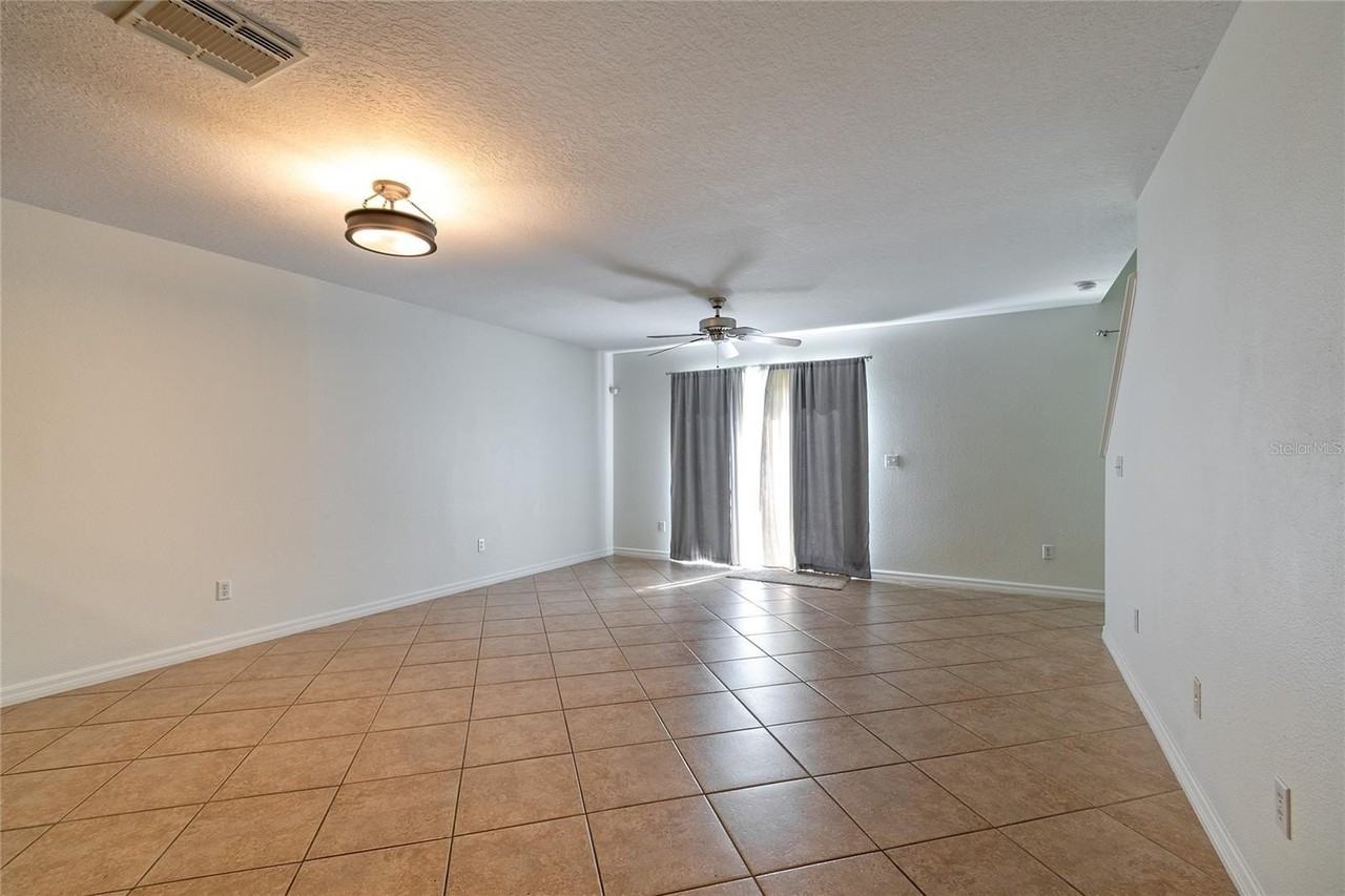 3745 Collingwood Ln - Photo 4 of 34