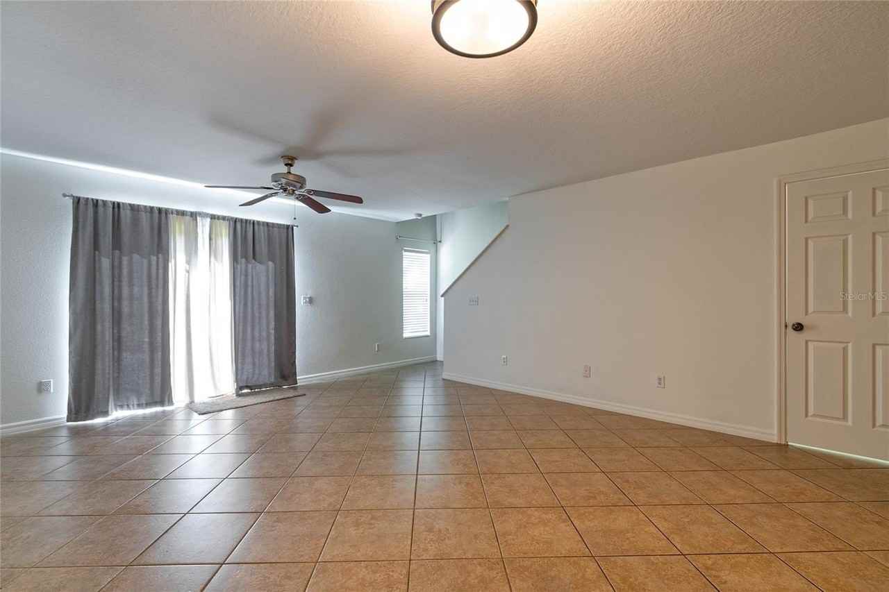 3745 Collingwood Ln - Photo 5 of 34