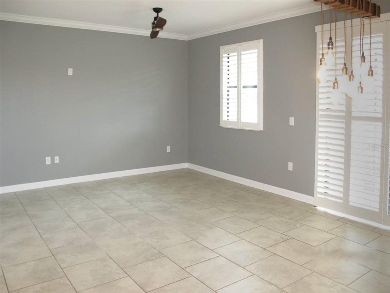 1236 Royal St George Blvd - Photo 5 of 16