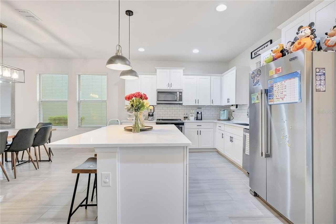 15926 Moonlight Bay St - Photo 7 of 38