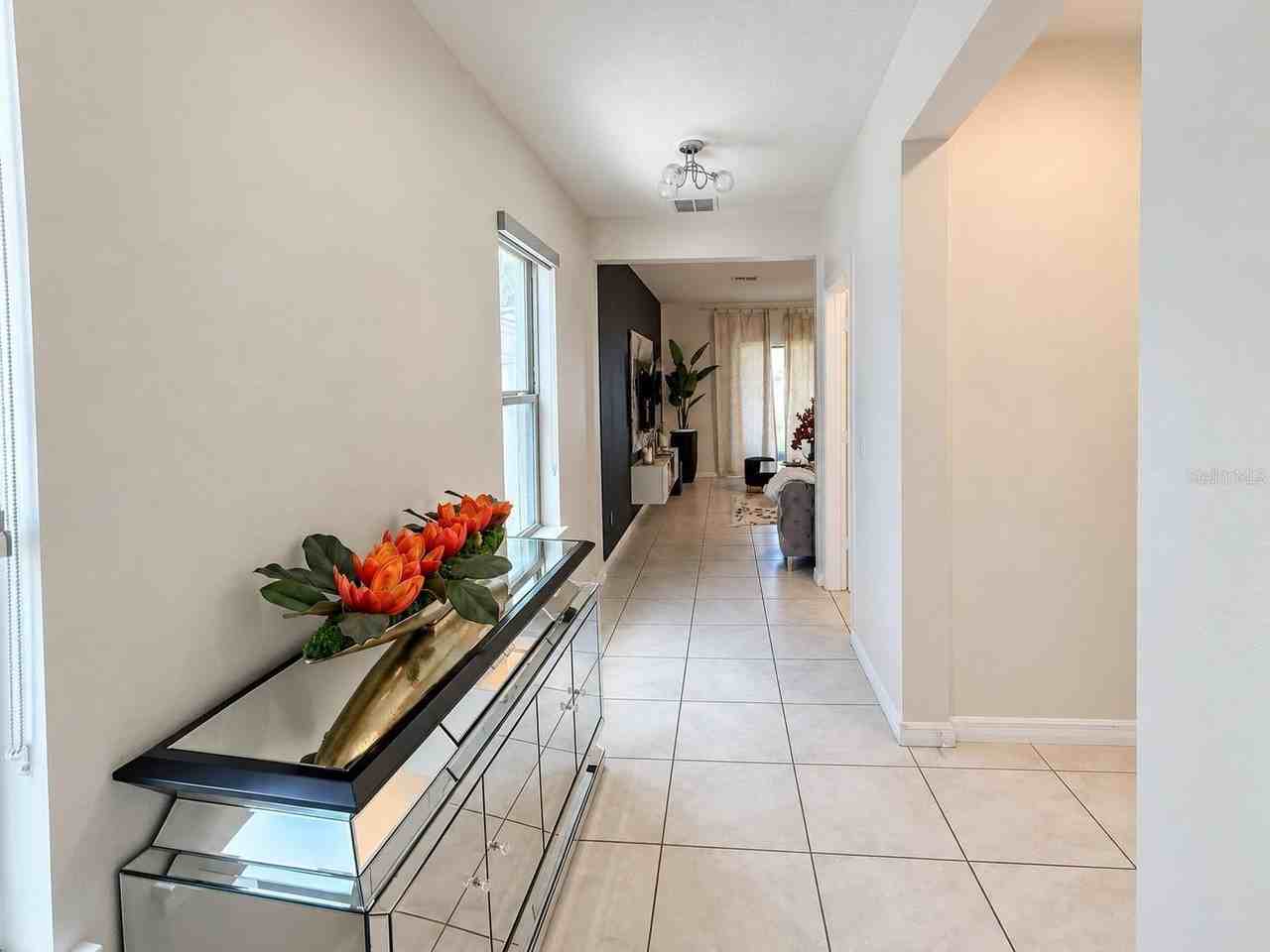2924 Crest Dr - Photo 3 of 21